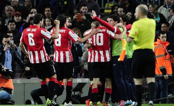 Will Aduriz score again against Sevilla as he did at Camp Nou?