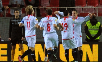 Will Sevilla be able to secure the fifth place of the table against Elche next weekend?