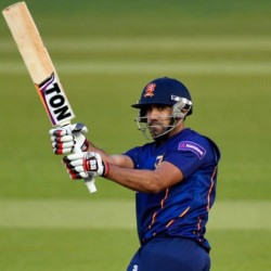 Ravi Bopara 81 off 53 for Essex