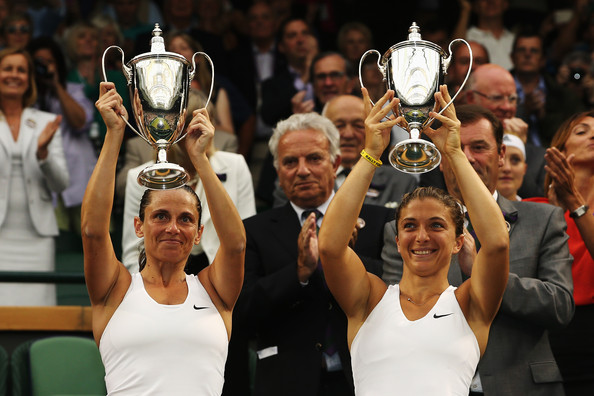 Errani and Vinci with Wimbledon 2014 trophy