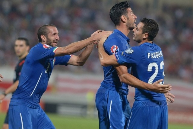 Will Southampton's forward Pelle save Italy once again?